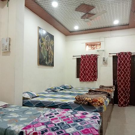 Shree Maya Home Stay Ujjain Habitación foto